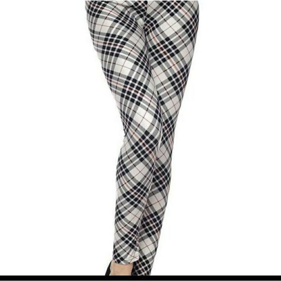 White/Black Angeled Plaid Leggings - Picture 13 of 15